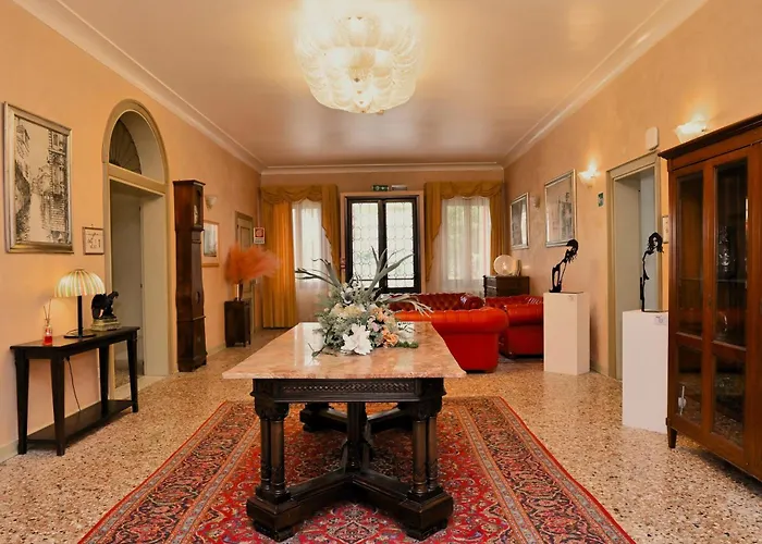 Hotel Villa Patriarca